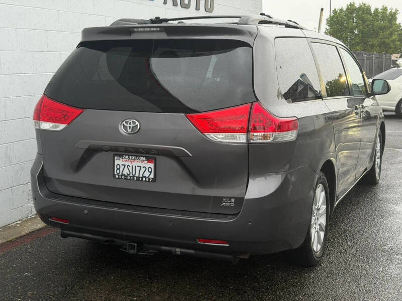 2014 Toyota Sienna