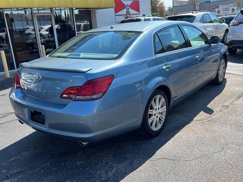 2010 Toyota Avalon Limited