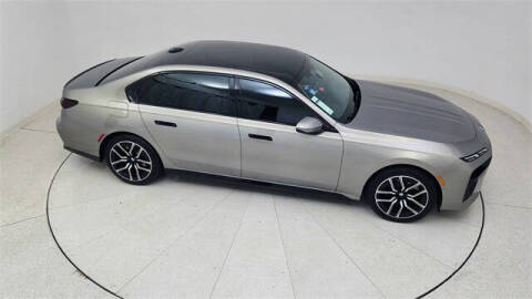 2023 BMW 7 Series 740i