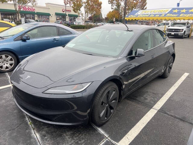 2025 Tesla Model 3 Long Range