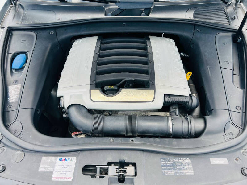 2008 Porsche Cayenne Base photo 7