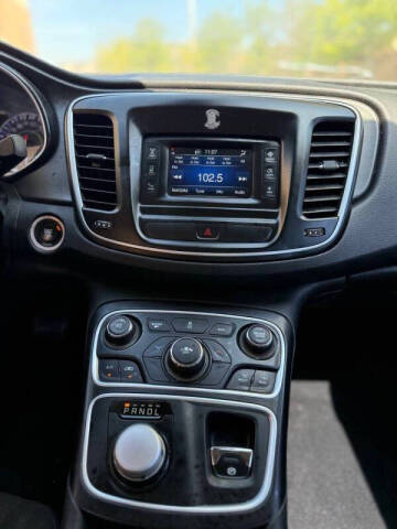 2016 Chrysler 200 Limited