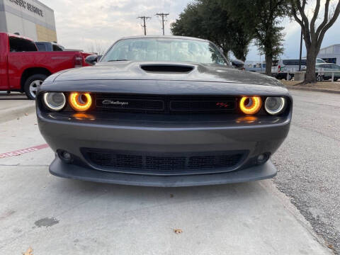 2022 Dodge Challenger