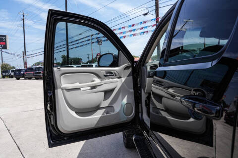 2013 Chevrolet Avalanche LT Black Diamond