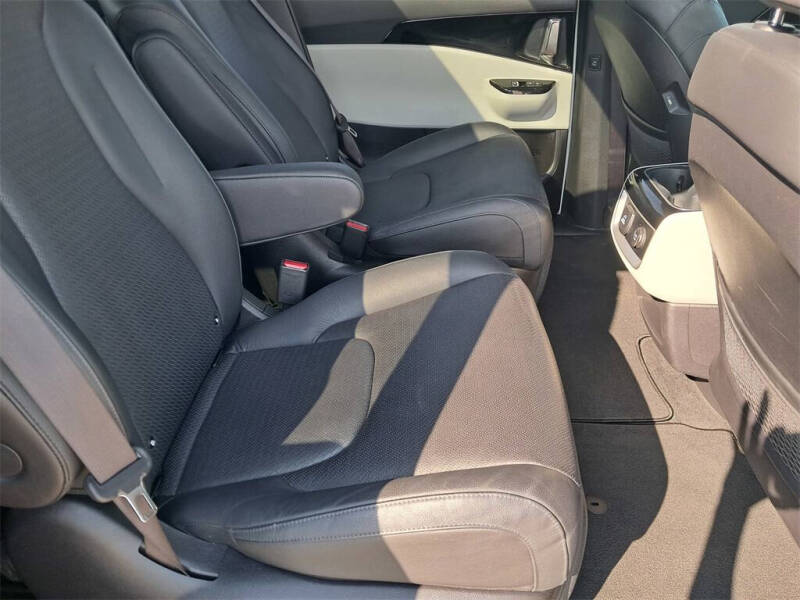 2024 Kia Carnival SX Prestige