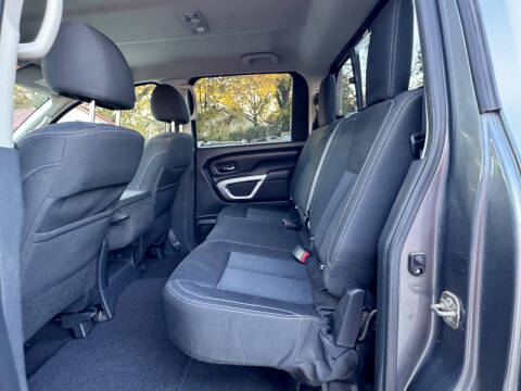 2016 Nissan Titan XD SV