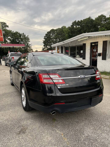 2015 Ford Taurus SEL