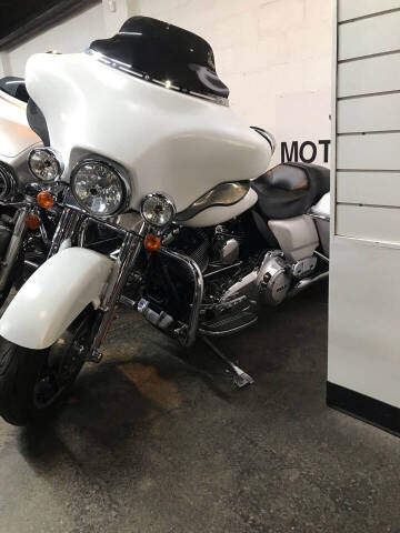 2011 Harley-Davidson Electra Glide for sale at 330 Motorsports in Youngstown OH