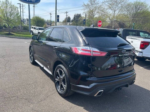 2022 Ford Edge ST
