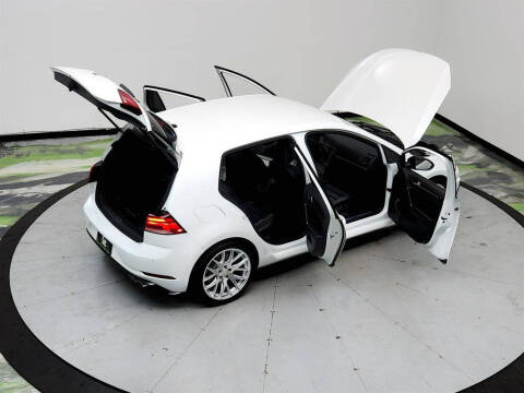 2018 Volkswagen Golf R 4Motion