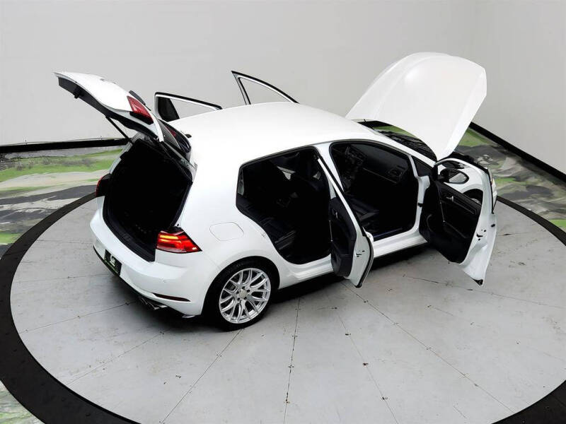 2018 Volkswagen Golf R 4Motion
