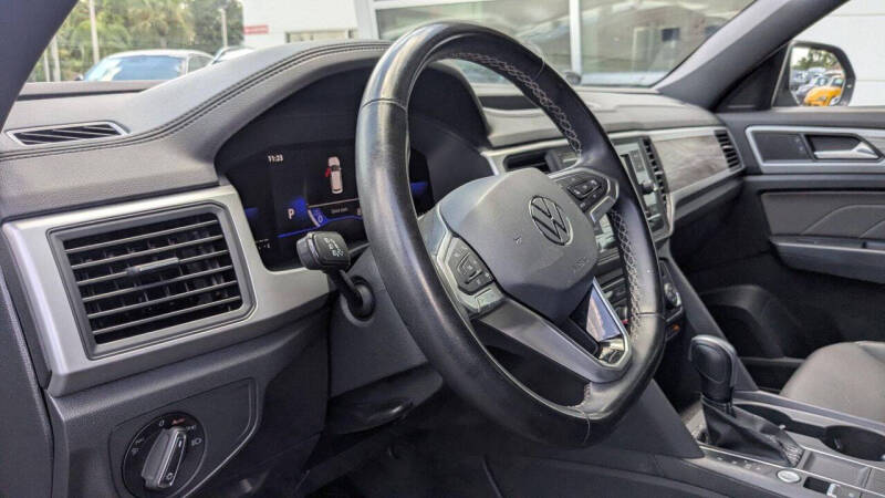 2023 Volkswagen Atlas Cross Sport SE