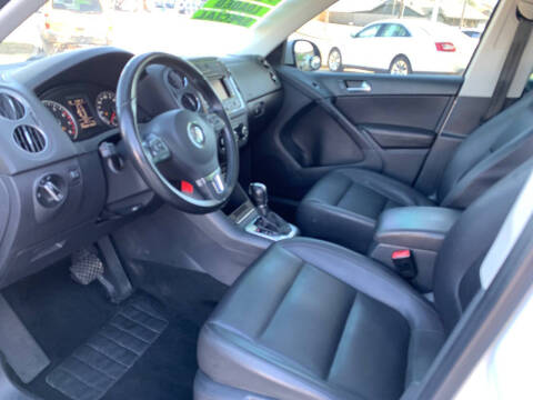 2012 Volkswagen Tiguan SE 4Motion