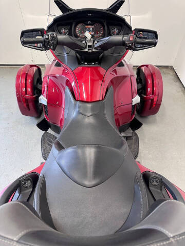 2016 Can-Am Spyder RT-S SE6