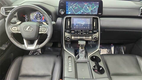 2023 Lexus LX 600 Luxury