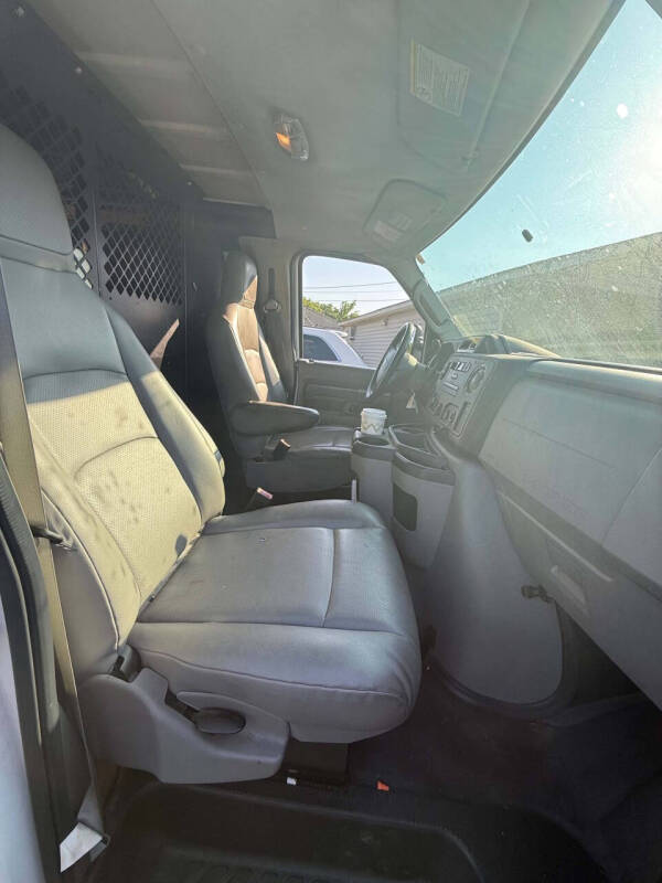 2013 Ford E-Series E-350 SD