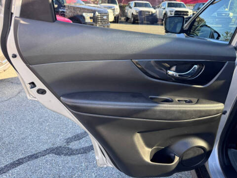 2017 Nissan Rogue SL