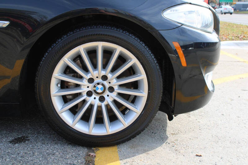 2011 BMW 5 Series 535i