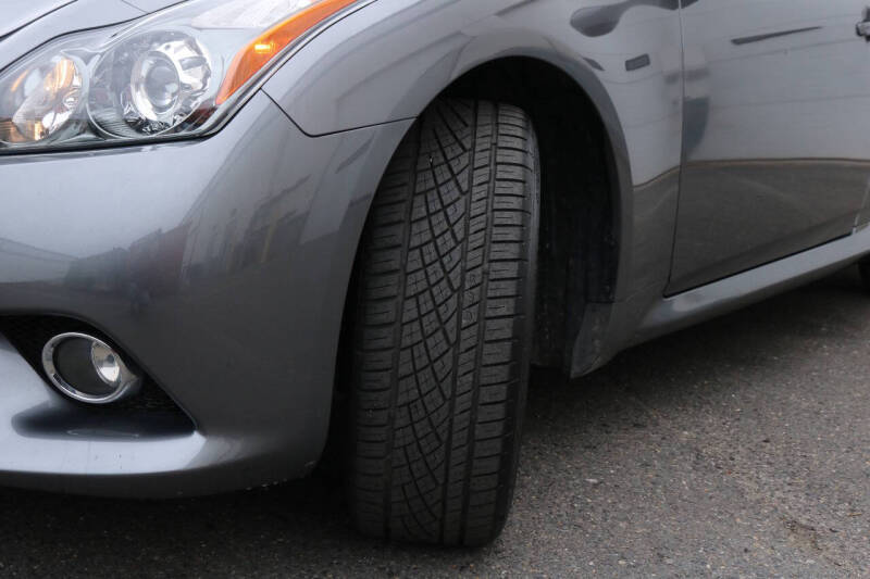 2013 Infiniti G37 Coupe x