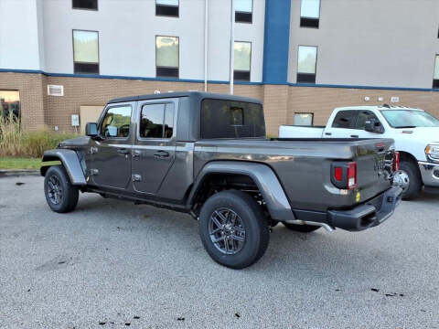 2025 Jeep Gladiator Sport S