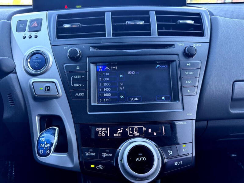 2012 Toyota Prius v