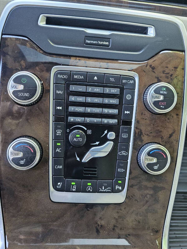2015 Volvo XC70 T5 Drive-E Platinum