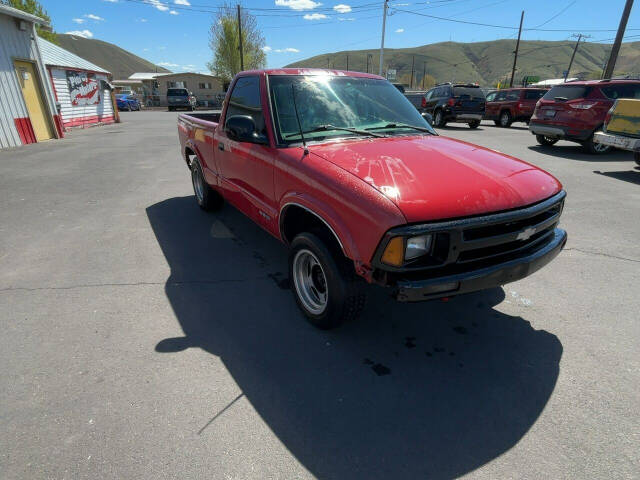 1995 Chevrolet S-10 for sale at PIERCY MOTORS INC in Union Gap, WA