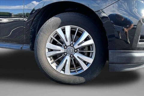 2020 Nissan Pathfinder SV