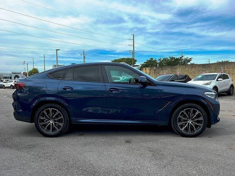 2022 BMW X6 xDrive40i