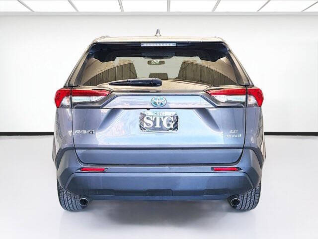 2021 Toyota RAV4 Hybrid LE