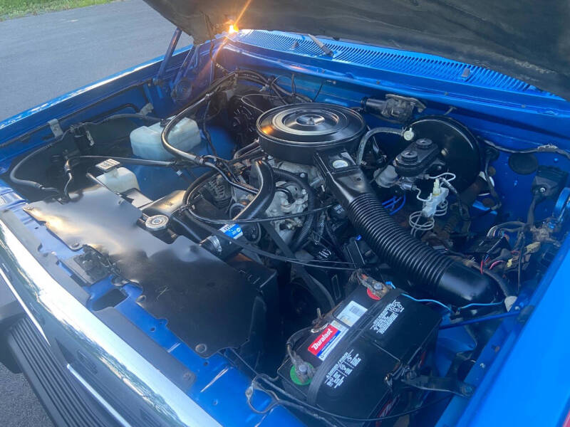 1992 Dodge RAM 150 LE