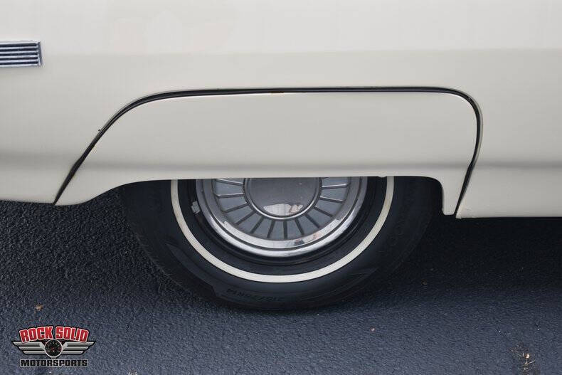 1962 Ford Thunderbird