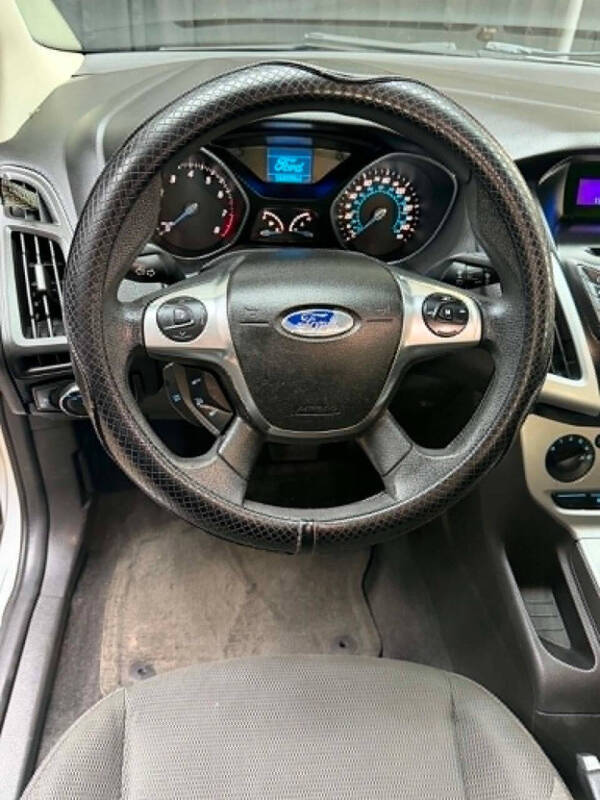 2012 Ford Focus SE