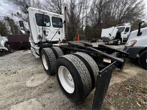 2014 Freightliner Cascadia