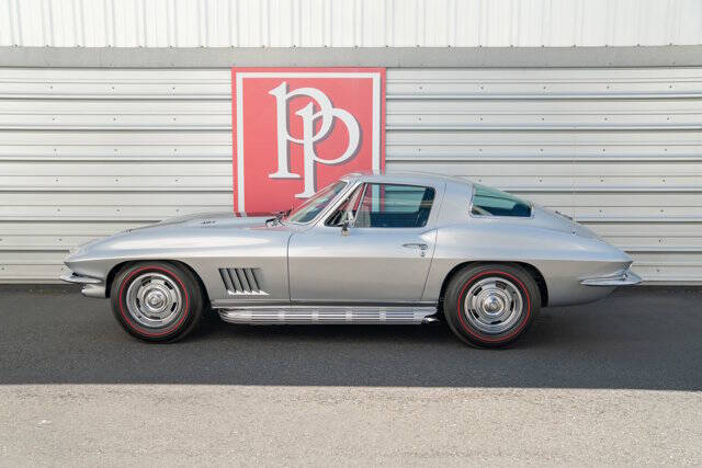 1967 Chevrolet Corvette 40