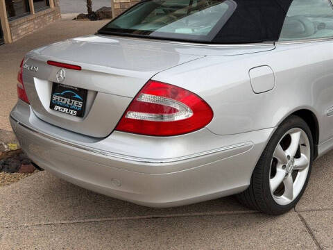 2005 Mercedes-Benz CLK CLK 320