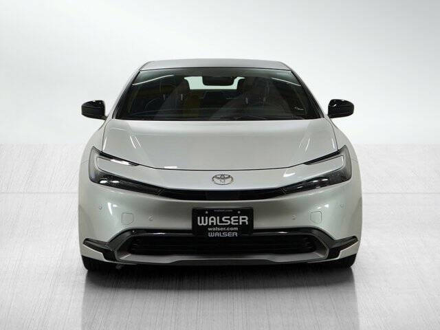 2025 Toyota Prius XLE