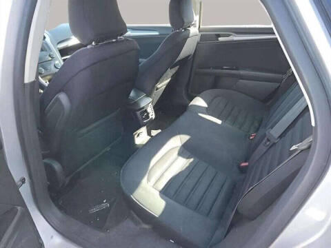 2016 Ford Fusion Hybrid SE