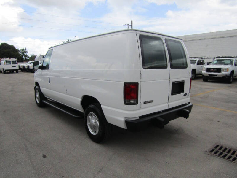 2010 Ford E-Series E-250