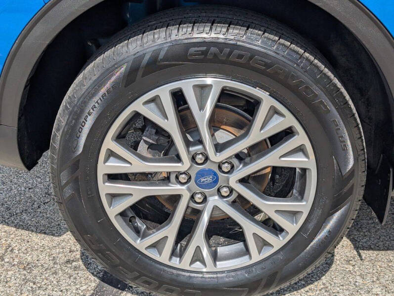 2020 Ford Escape SEL