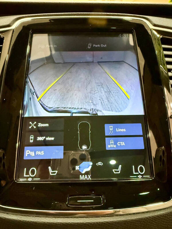 2018 Volvo XC90 T5 Momentum 7-Passenger