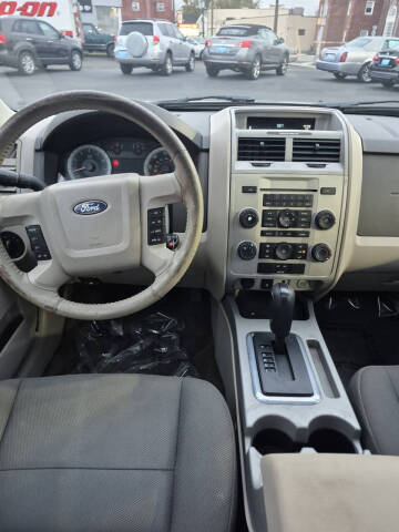2009 Ford Escape XLT