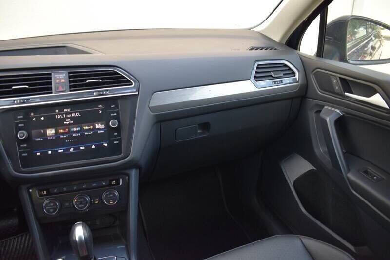 2021 Volkswagen Tiguan SE R-Line Black