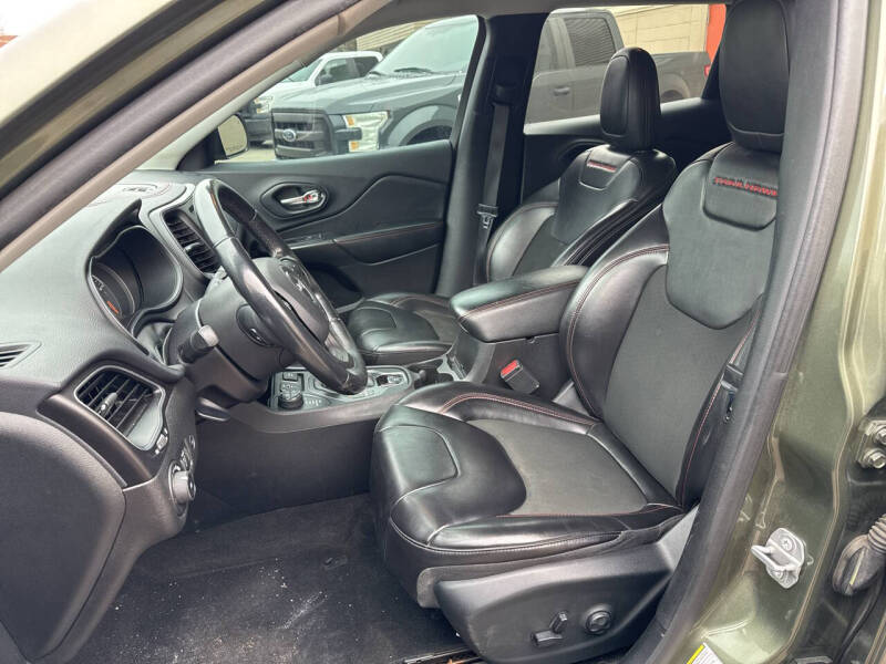 2019 Jeep Cherokee Trailhawk