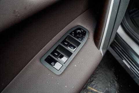 2025 BMW iX xDrive50