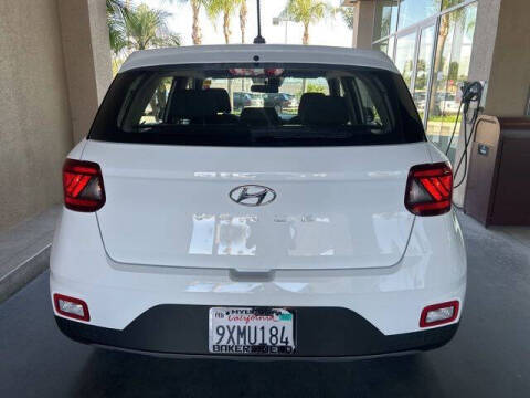 2026 Hyundai Venue SE