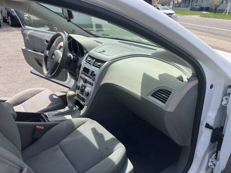 2012 Chevrolet Malibu LS