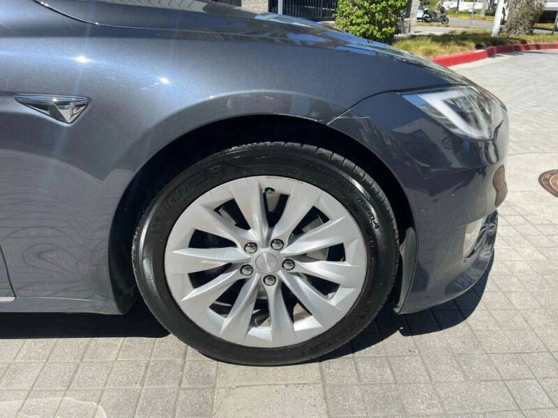 2020 Tesla Model S Long Range Plus
