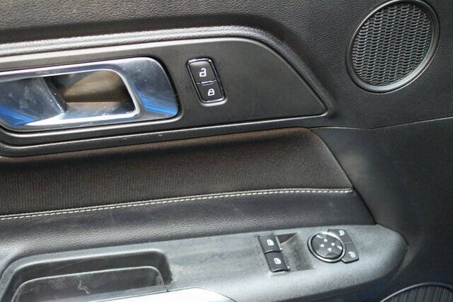 2020 Ford Mustang EcoBoost