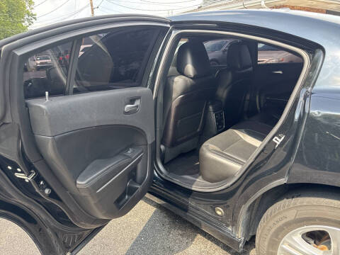 2019 Dodge Charger SXT